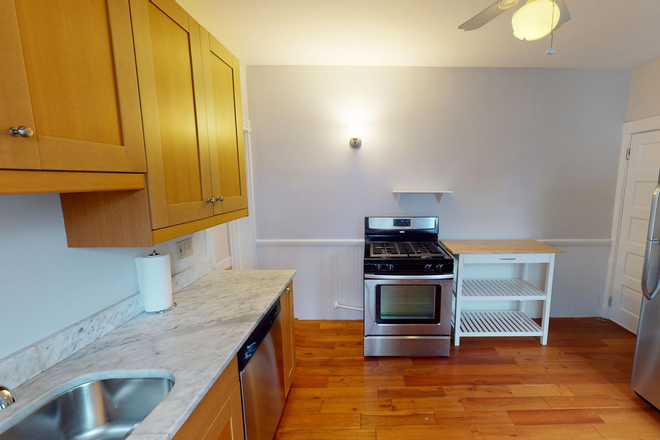 Kitchen - Beautiful 3 bed available now! Apartments