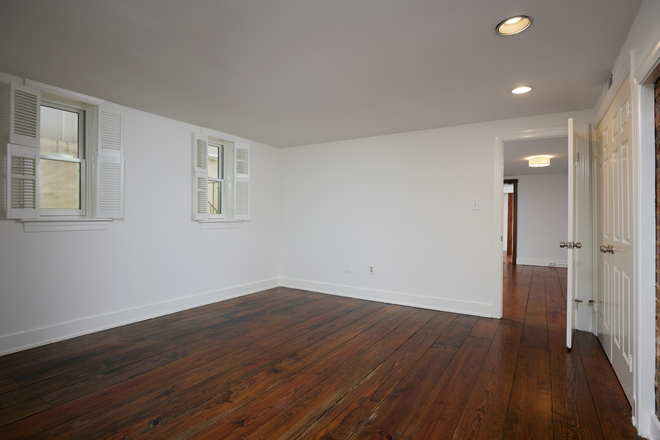 Bedroom - Large 1BR/2BA with Den/Office Centrally Located in Georgetown 1,126 SF Condo