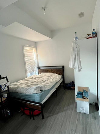 Image 1 - Furnished Bedroom with Attached Bathroom and Shared Kitched
