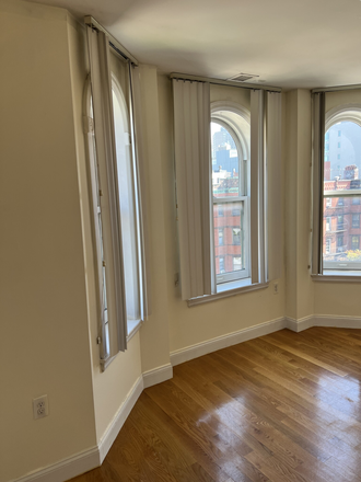 Call call or text Arezou at 617-584-7817 - 2 bedsplit on Westland Ave. Minutes away from Northeastern, Berklee...........NO FEE!! Apartments