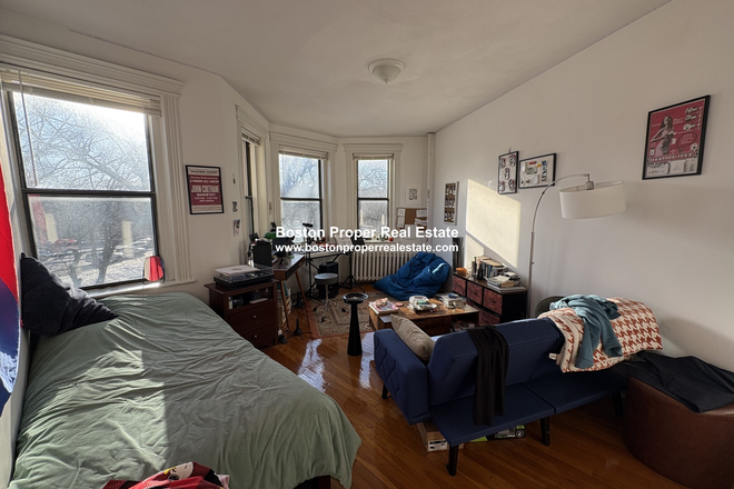 b - Two Bed in Fenway Apartments