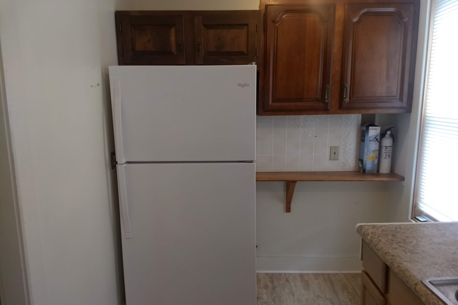 Kitchen with refrigerator - Beautiful Unit close to UCONN Duplex