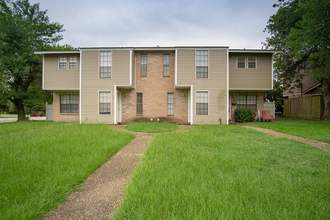Outside street view - 1801 Woodsman Dr. College Station