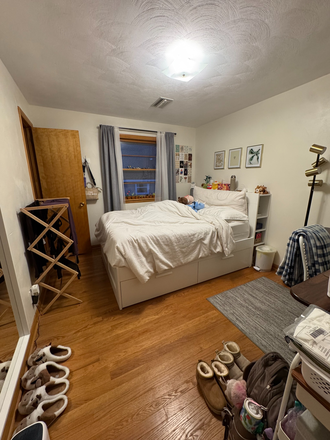 Bedroom - Female Sublease Available House
