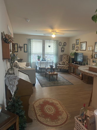 Living Room - Highland Crossing just above appalcart on 105 Apartments