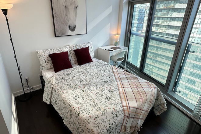 Master Room - Bedroom - Fully Furnished Private Rooms | ICE Condos Near Rogers Centre & CN Tower