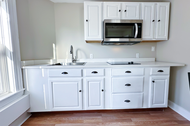 Kitchen - 1 bed for $2500 in Watertown. In-Unit Laundry, Parking, City View - Furnished Apartments