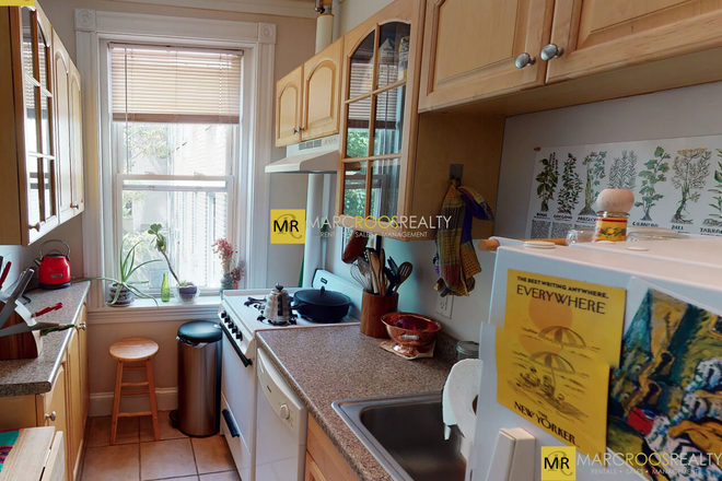 Kitchen - Walbridge St Studio Allston Apartments