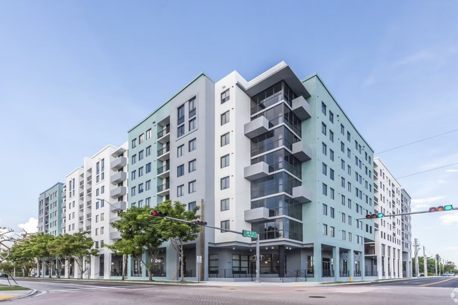 Outside street view - Private Bedroom/Bathroom for Rent at 4th Street Commons Apartments