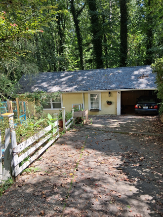 exterior - Quiet, Safe, Entire House - Laundry, Utilities, Wifi Included, Furnished