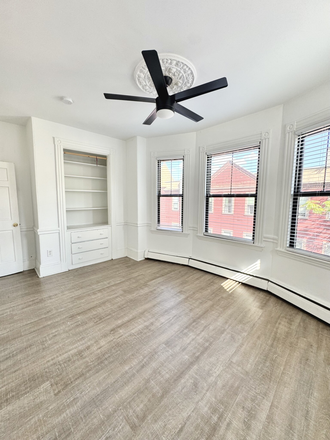 Bedroom - Modern 4 Bed in Mission Hill - Laundry in Unit - Pet Friendly! Apartments