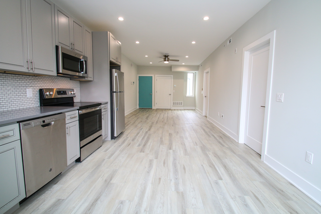 kitchen/living room - 2-bed, 2-bath apartment, 12-min walk to Drexel, Available 9/1/25