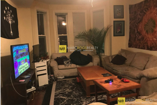 x - 4 Bed Parker St Mission Hill Apartments