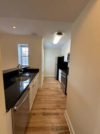 - - NO BROKER FEE –3 Bed Just Across from Harvard Law School Apartments