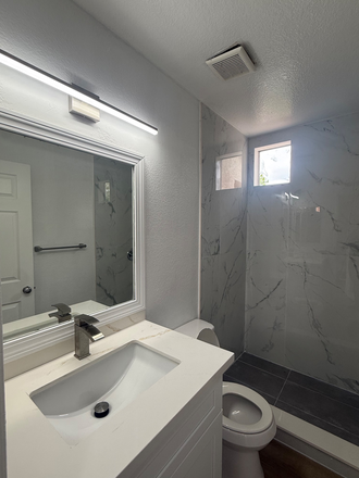Upstairs restroom - House Near Campus
