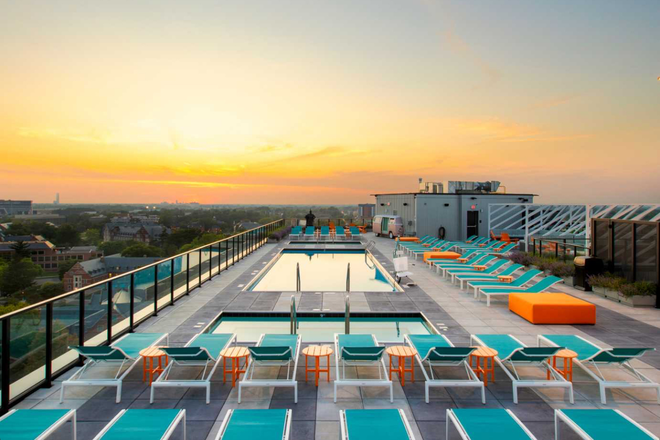 Rooftop Pool - Spend Summer at The Hub! Room Sublease May–July