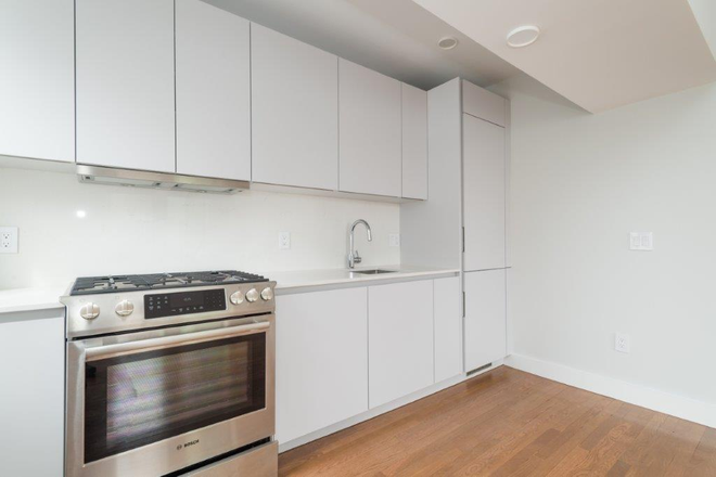 hubrealtyproperties.com - Gorgeous one bedroom, near Porter and Davis Square Apartments