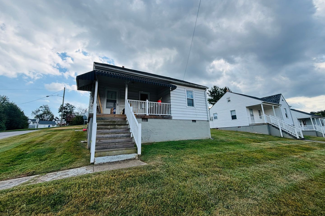  - 2 Bedroom, 1 Bath House