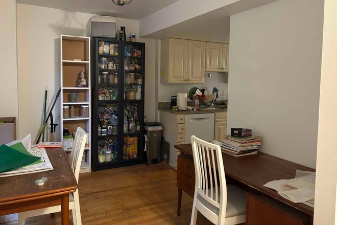 Kitchen entrance - Sunlight, spacious 3 bedroom, 2,5 bathroom townhouse in central location