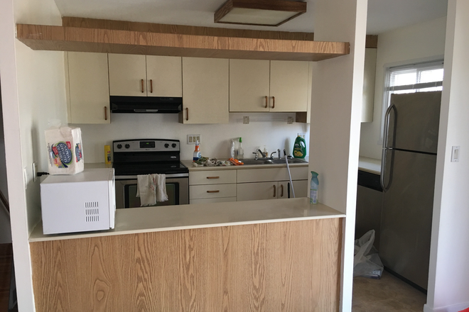 kitchen - 4 Eastwood RD House