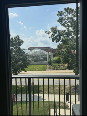 View - Furnished Studio Single with parking Apartments
