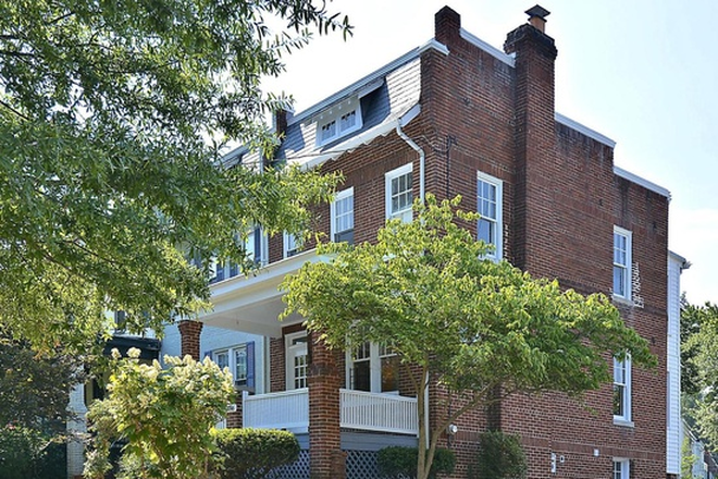 Front of House - Sunny 2 Bedroom 1 Bath Separate Entrance Basement
