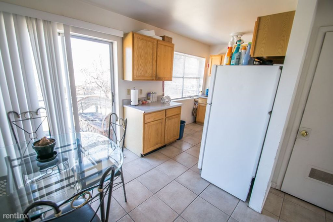 Kitchen - Charming South Boulder 3-Bedroom Home with Flatiron Views