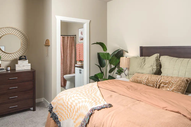 Bedroom - Highpointe Apartments