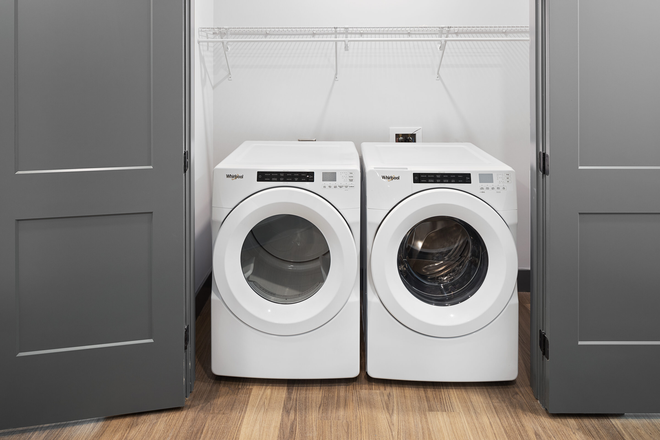 Laundry - ? $500 MOVE-IN INCENTIVE AT THE RIVE ATLANTA! ?
