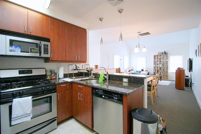 Living Space - ~ Modern Cambridgeport 2 Bed 2 Bath 2 Minutes to Central! ~ Apartments