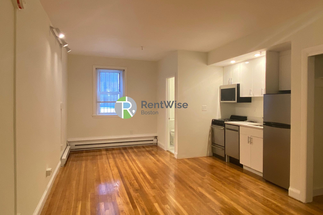 1 - SEPT 2025 - Spacious Back Bay Studio. H/HW, laundry, Easy MBTA Apartments