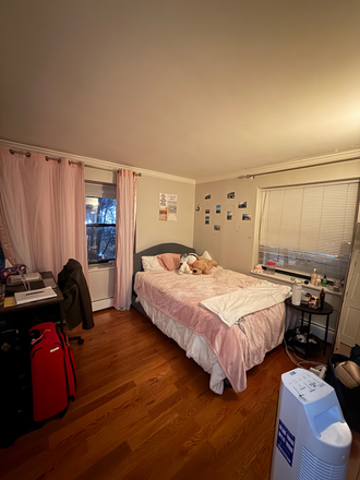 Bedroom - Summer 1&2 Single Bedroom w In Unit Laundry!! (3 min walk from campus)