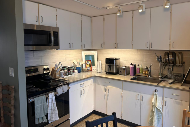 Kitchen - Peabody Terrace apartment view to charles river