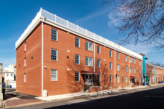 0 Miles Walking Distance From Campus - AFFORDABLE FURNISHED SINGLE ROOM , private bathroom STUDENT APARTMENTS AT HOPKINS VIEW