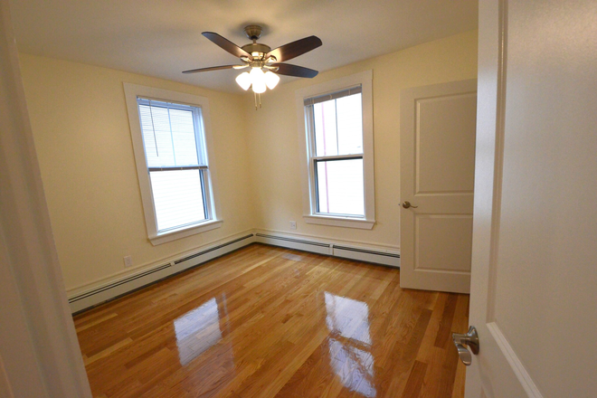 Room 2 - Prime Location 3 Bed / 1.5 Bath on Brookline St — Avail 9/1/26 · Text/Call 385-722-7303 Apartments