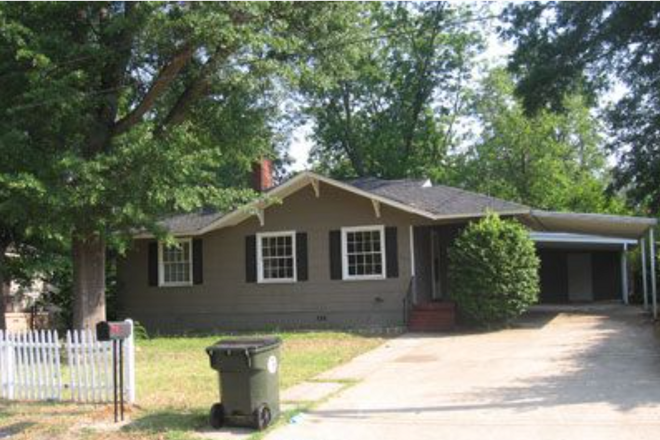  - 409 25th Street- 3 bed 2 bath EXTRA Living Spaces