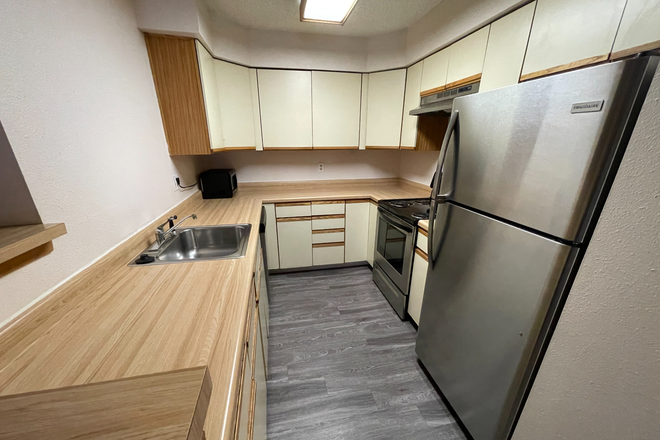 3 - August Preleasing: 2890 Shadow Creek Dr E105 Apartments