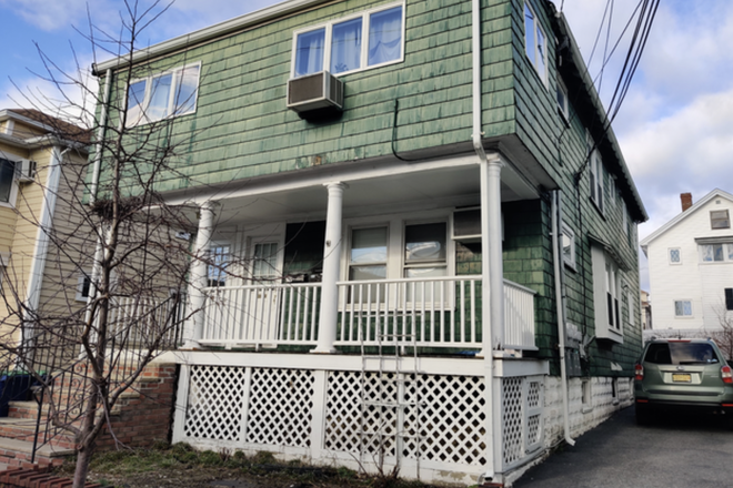 Outside Street View - No Broker Fee - Spacious Renovated 4BR Apartment - Walk to Tufts - June 2026