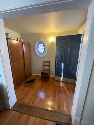 Entryway/Foyer - Poet's House, Historic neighborhood near St. Joe River, 2.5 miles SW of campus