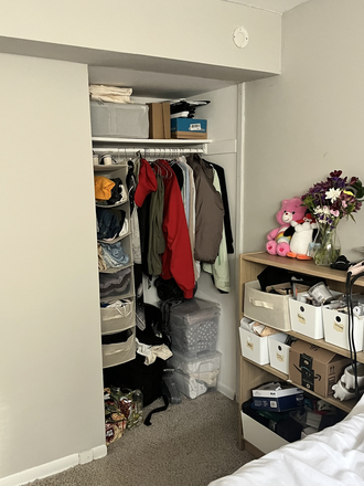 Closet - UMD College Park Sublet (Late May – End of July) House