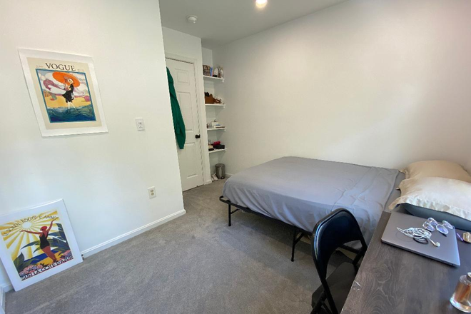 Bedroom - 1327 Belmont St NW (U St Neighborhood) Townhome