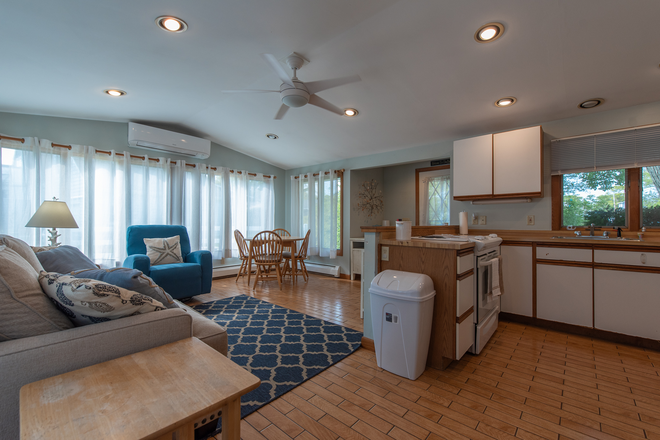 Kitchen/Dining Area - Available for a group of 3! Beautiful 3 bedroom home near Eastward Look!