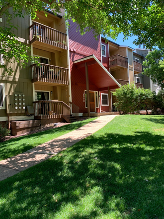 Building exterior - Beautiful 2 bed/2 bath Condo