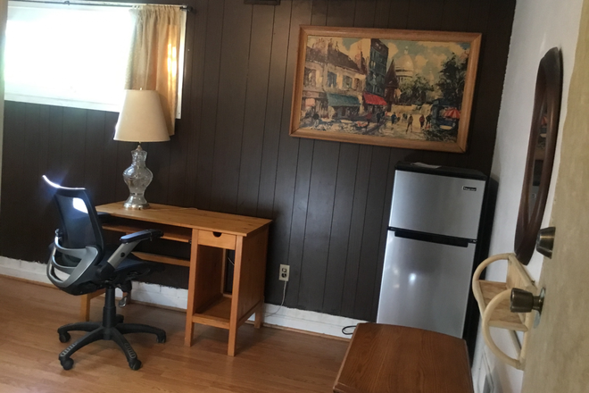 Bedroom - THE NICE NEIGHBORHOOD and GREAT LOCATION