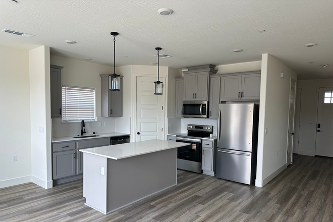 Kitchen - 1 bedroom $540-$570; Master bedroom $860. No pets. House