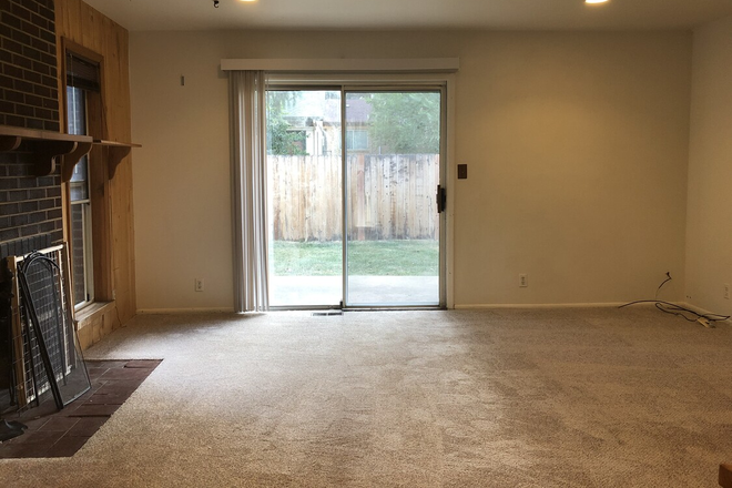 Living Room - PG Rental's