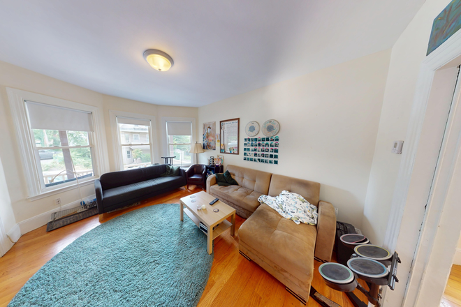 Call NOW for showings! 617-236-8600 - WOODSTOCK AVE - *9/1/2026* X-LARGE 6BR HOUSE NEAR BC W/ 2.5 BATH, TNDM PRKNG, W/D IN UNIT, EIK, AC!