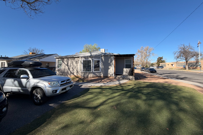 Front of house - Room on 8th street House