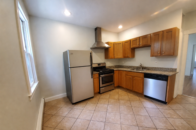 Kitchen - Spacious 3 Bedroom, 1st floor, outdoor space, off-street parking! Apartments