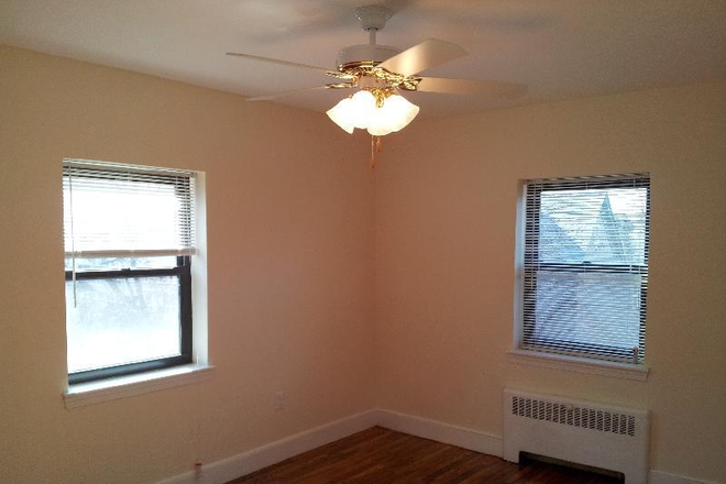 bedroom - Wonderful 2 Bedrooms with Huge living room in Longwood Ave Walk to Campus (/1 Apartments
